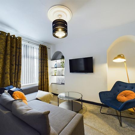 Charming Apartments - Cosy Retreat - Short Drive To City Centre - Free Parking Liverpool Extérieur photo