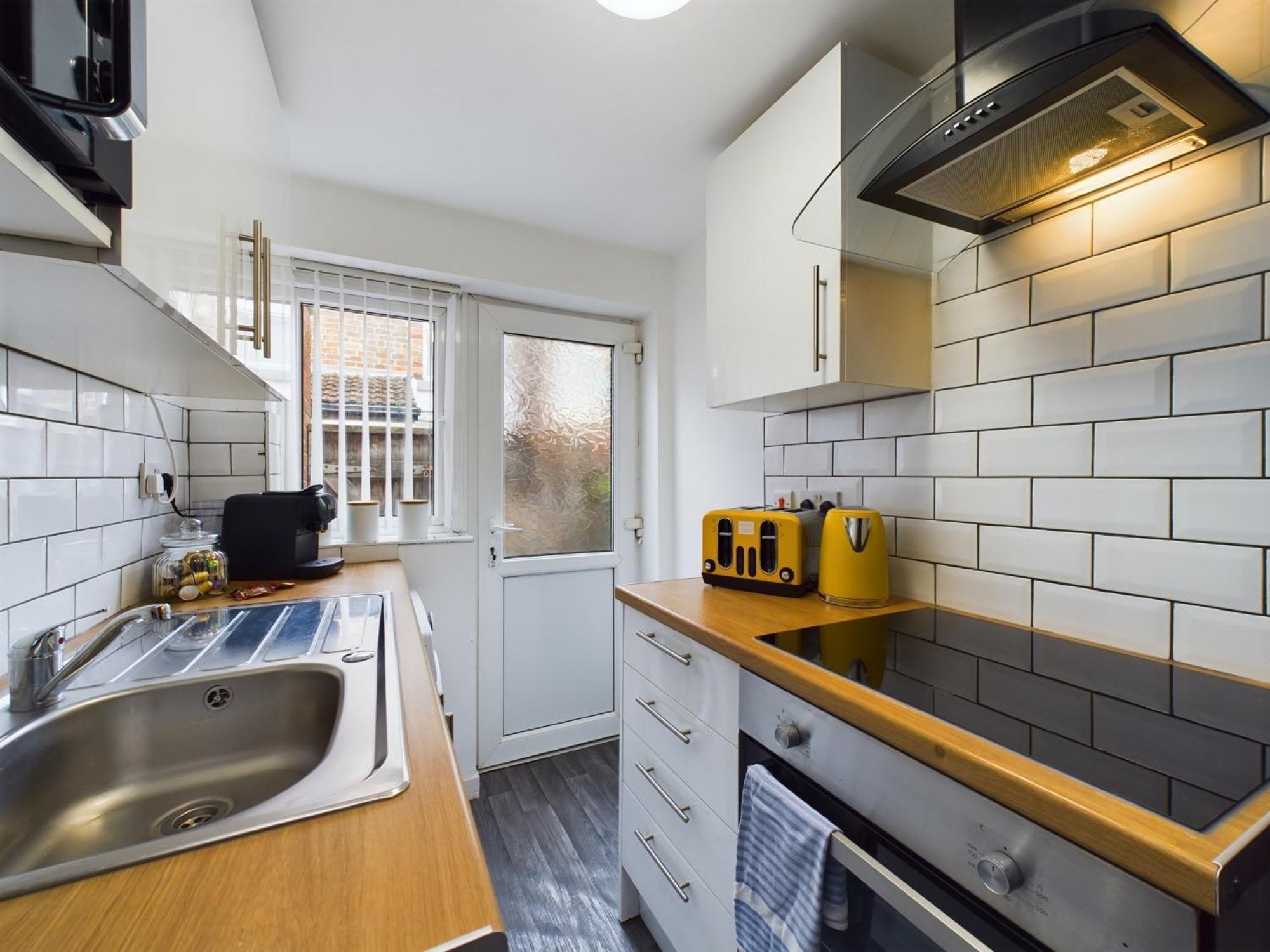 Charming Apartments - Cosy Retreat - Short Drive To City Centre - Free Parking Liverpool Extérieur photo