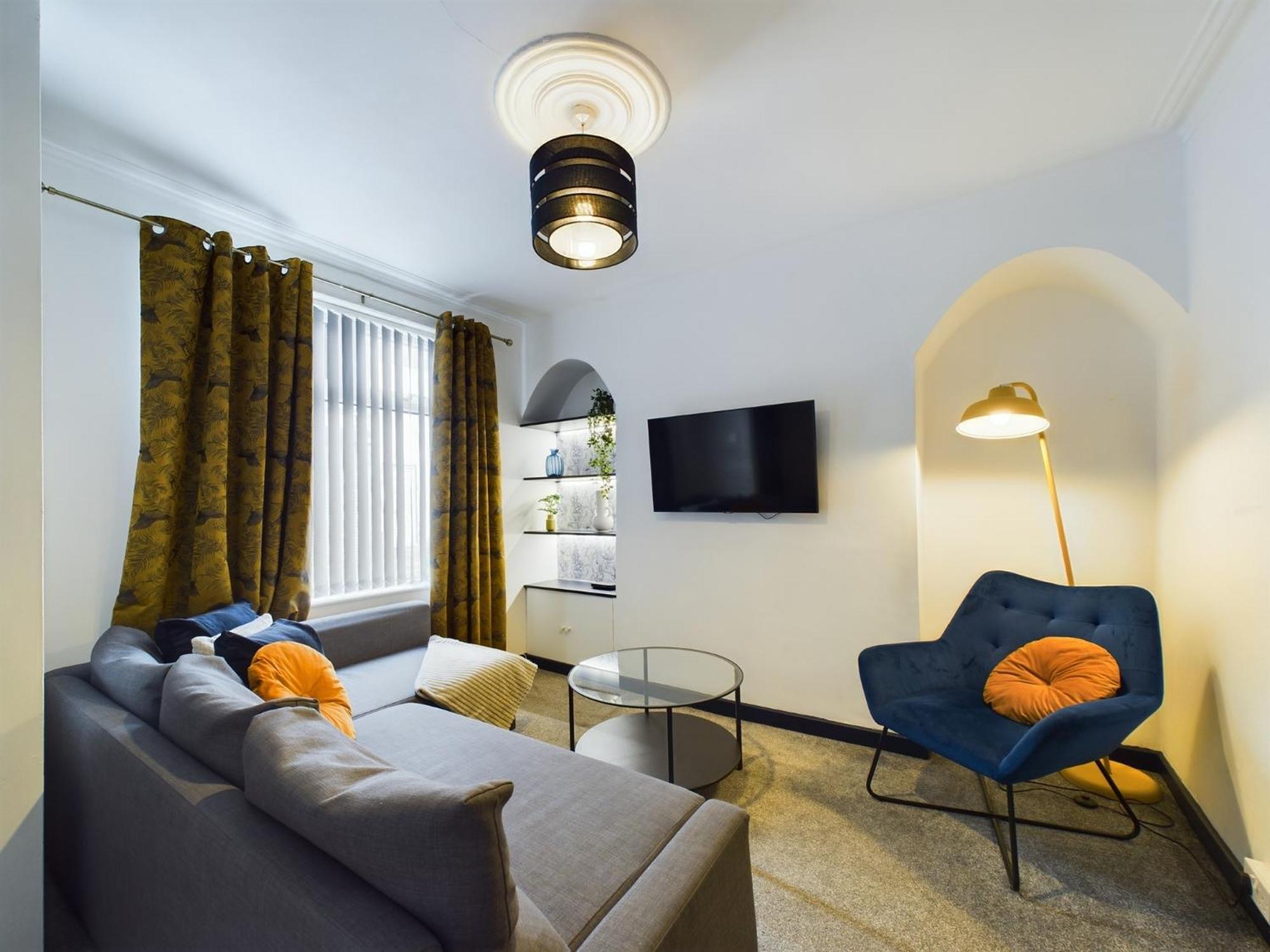 Charming Apartments - Cosy Retreat - Short Drive To City Centre - Free Parking Liverpool Extérieur photo